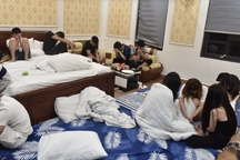 Hà Nội: Thuê khách sạn để phục vụ dân chơi bay lắc, phê ma túy