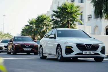 Đại lý tiếp tục "xả" VinFast Lux A2.0 còn tồn kho, giá từ 636 triệu đồng