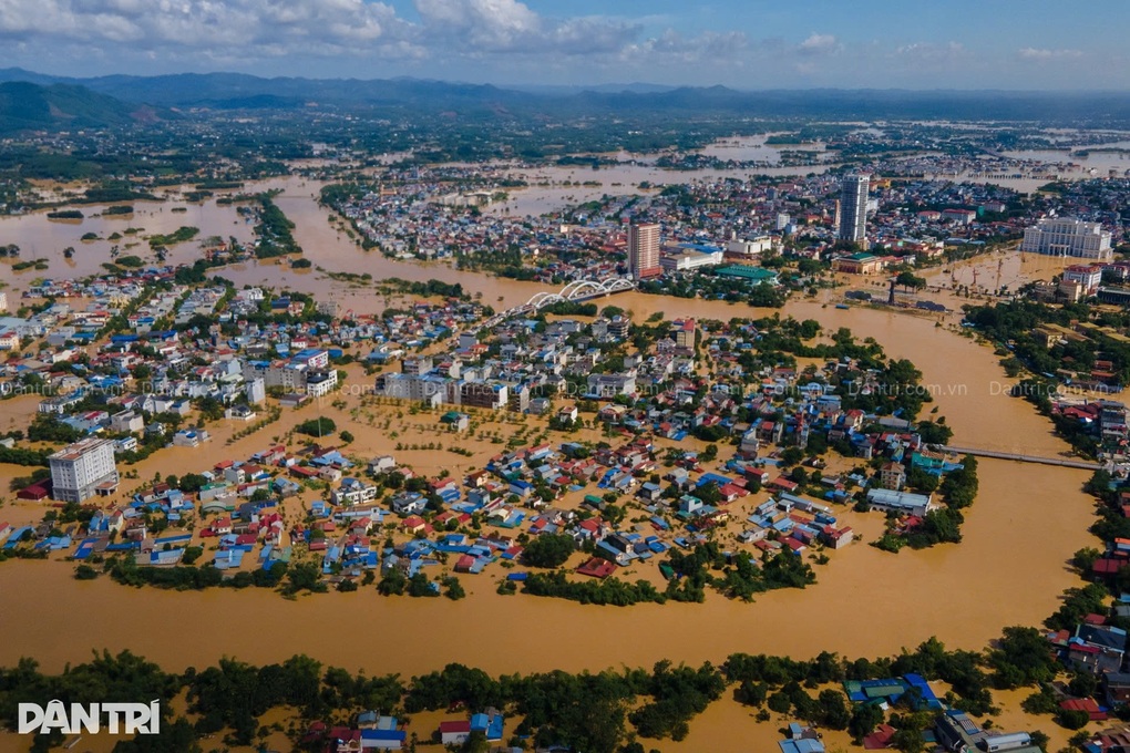 Nguyên nhân khiến loạt địa phương miền Bắc chìm trong biển nước - 2
