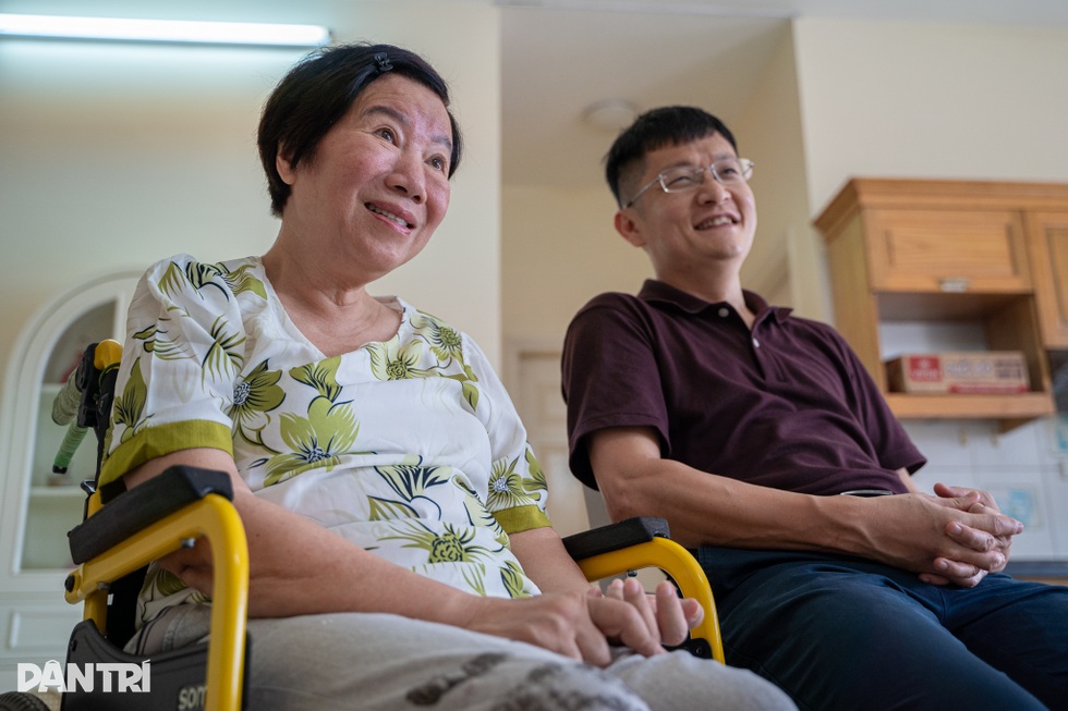 Cỗ máy giúp người liệt nói chuyện, lướt web bằng mắt của nhà khoa học Việt - 10 Cỗ máy giúp người liệt nói chuyện, lướt web bằng mắt của nhà khoa học Việt - 10