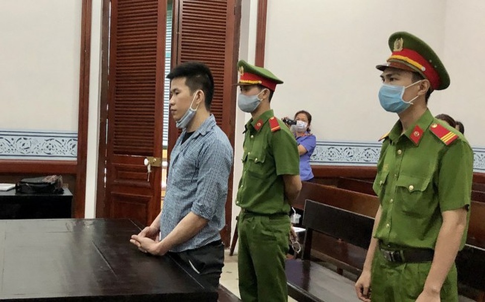 Tài xế trộm hơn 3 tỷ đồng của công ty - 1 Tài xế trộm hơn 3 tỷ đồng của công ty - 1