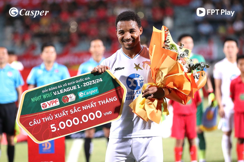 VPF và Casper Việt Nam trao giải thưởng tháng 4 V.League - 3 VPF và Casper Việt Nam trao giải thưởng tháng 4 V.League - 3