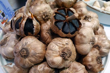 Tự làm tỏi đen "thần dược", giá siêu rẻ