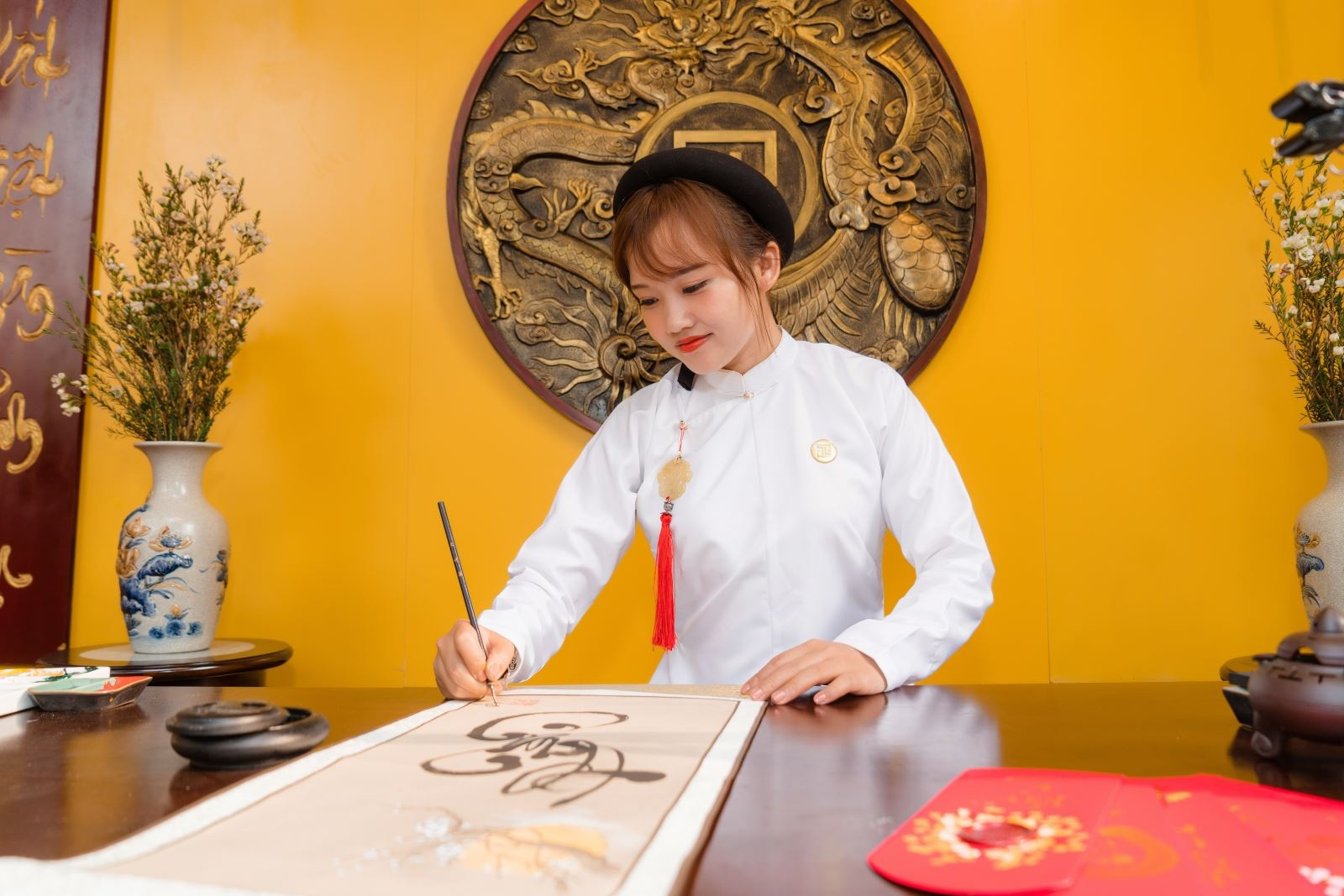 Cô gái kể chuyện lịch sử bằng nét vẽ tài hoa, có triệu người theo dõi - 2-edited.jpeg Cô gái kể chuyện lịch sử bằng nét vẽ tài hoa, có triệu người theo dõi - 2-edited.jpeg