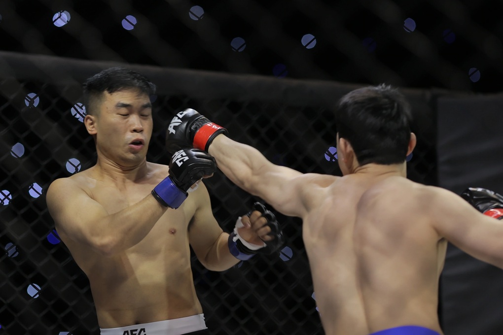 Hoàng Nam Thắng nhập viện sau trận thua võ sĩ MMA Hàn Quốc - 1