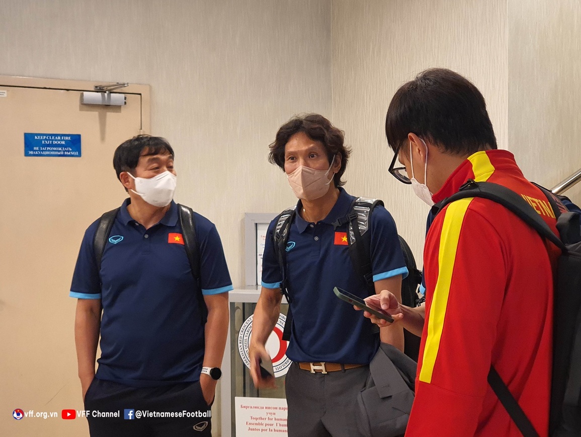 U23 Việt Nam gặp sự cố khi đổ bộ tới Uzbekistan dự giải châu Á - 5 U23 Việt Nam gặp sự cố khi đổ bộ tới Uzbekistan dự giải châu Á - 5
