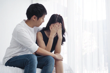 Bị phát hiện ngoại tình, tôi dùng "độc chiêu" khiến vợ tha thứ