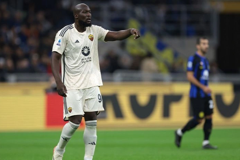 Lukaku bất lực nhìn Roma thua Inter, Giroud tỏa sáng không cứu nổi Milan - 1 Lukaku bất lực nhìn Roma thua Inter, Giroud tỏa sáng không cứu nổi Milan - 1
