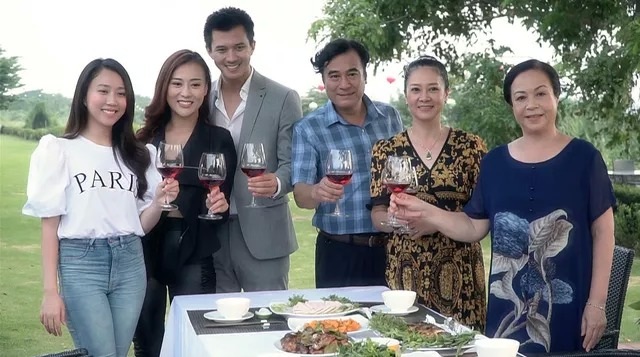 Diễn viên chính nói gì khi kết phim “Lựa chọn số phận” bị chê gượng gạo? - 1