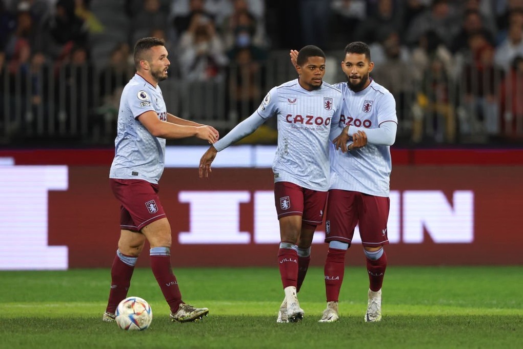 Man Utd tuột chiến thắng trước Aston Villa ở phút bù giờ - 12 Man Utd tuột chiến thắng trước Aston Villa ở phút bù giờ - 12