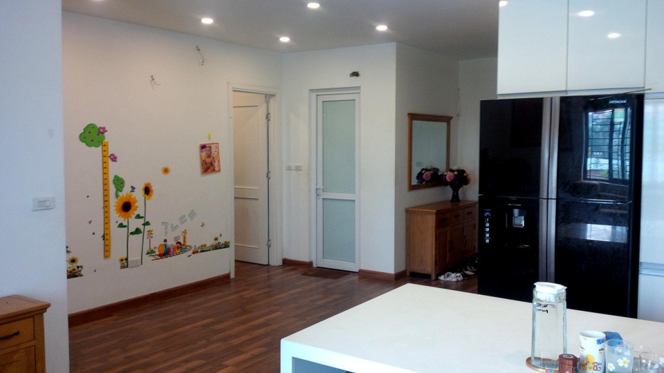 Vợ chồng trẻ còng lưng trả nợ vì vay 800 triệu đồng mua nhà Hà Nội - 1 Vợ chồng trẻ còng lưng trả nợ vì vay 800 triệu đồng mua nhà Hà Nội - 1