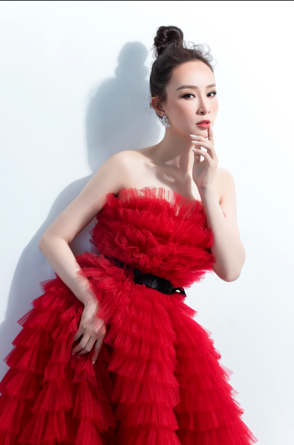 Hoa hậu Vũ Ngọc Diệp bất ngờ tái xuất: Gái 3 con đẹp ngất ngây - 3 Hoa hậu Vũ Ngọc Diệp bất ngờ tái xuất: Gái 3 con đẹp ngất ngây - 3
