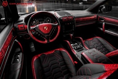 Porsche Cayenne nội thất da cá sấu đỏ