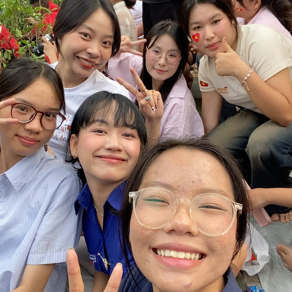 Nữ sinh nói lời gan ruột chuyện cựu chiến binh bị đối xử vô lễ - 3 Nữ sinh nói lời gan ruột chuyện cựu chiến binh bị đối xử vô lễ - 3