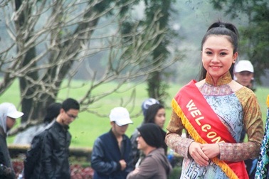 Cố đô Huế đón du khách thứ 2 triệu trong năm 2013