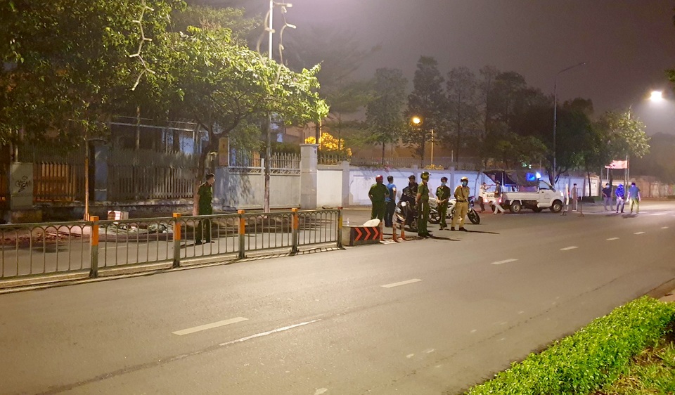 Vụ thi thể trong bao tải bỏ ở vỉa hè: Nạn nhân tử vong do điện giật - 1 Vụ thi thể trong bao tải bỏ ở vỉa hè: Nạn nhân tử vong do điện giật - 1