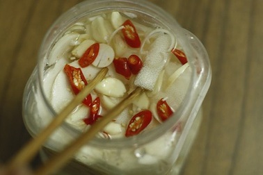 Cách làm măng muối tỏi ớt thơm lừng