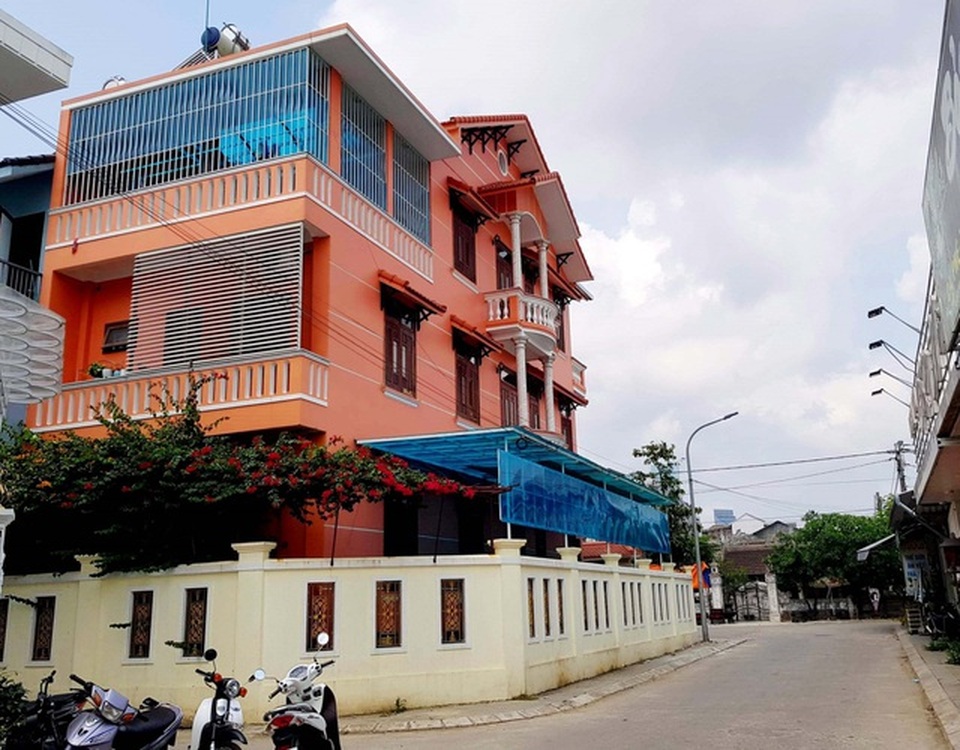 Nguyên Chủ tịch TP Huế nói gì về việc giao đất cho nguyên Bí thư Thành ủy? - 2 Nguyên Chủ tịch TP Huế nói gì về việc giao đất cho nguyên Bí thư Thành ủy? - 2