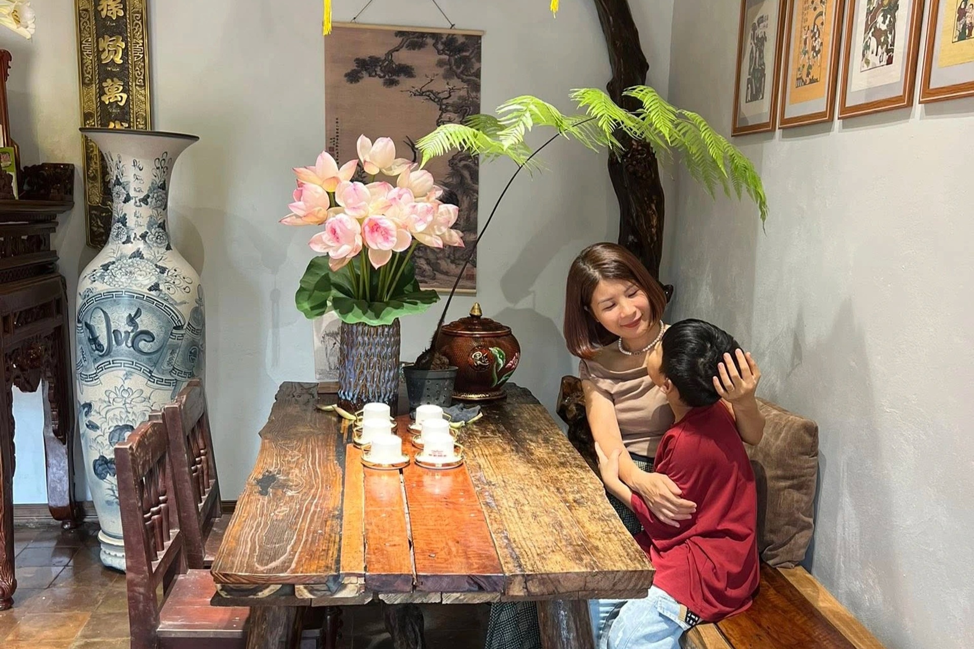 Căn nhà xây năm 1985 lột xác chỉ với 50 triệu đồng khiến hàng xóm trầm trồ - 13 Căn nhà xây năm 1985 lột xác chỉ với 50 triệu đồng khiến hàng xóm trầm trồ - 13