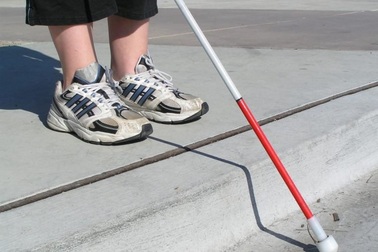 Người phụ nữ giả mù suốt 28 năm để "ra đường khỏi phải chào ai"