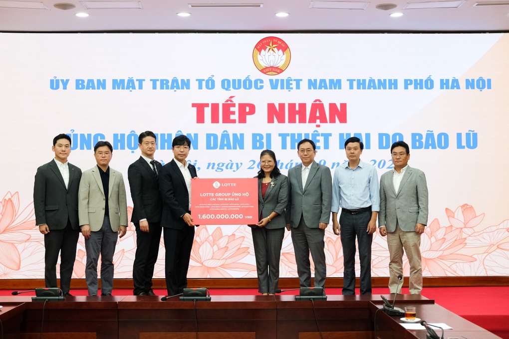Tập đoàn LOTTE ủng hộ 3 tỷ đồng, chung tay khắc phục hậu quả bão Yagi - 1 Tập đoàn LOTTE ủng hộ 3 tỷ đồng, chung tay khắc phục hậu quả bão Yagi - 1
