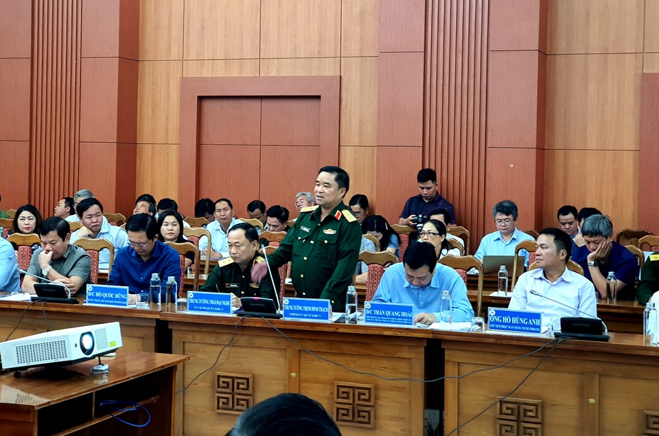 Thủ tướng hoan nghênh các nhà hảo tâm giúp đỡ bà con vùng bão lũ - 2 Thủ tướng hoan nghênh các nhà hảo tâm giúp đỡ bà con vùng bão lũ - 2