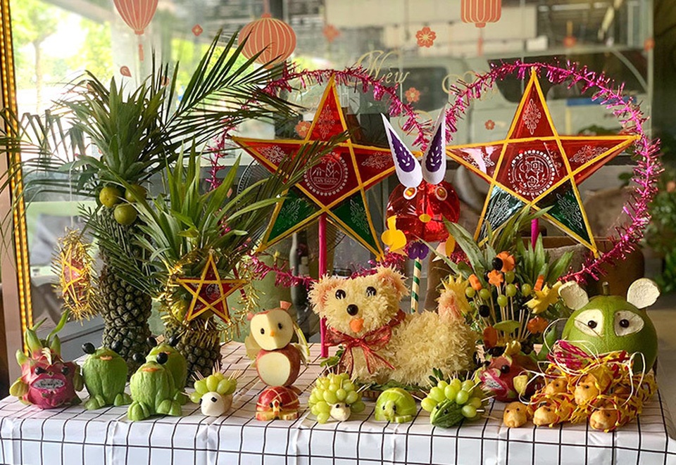 Còng lưng từ 5h sáng đến nửa đêm, mỗi ngày thu 30 triệu đồng - 6 Còng lưng từ 5h sáng đến nửa đêm, mỗi ngày thu 30 triệu đồng - 6
