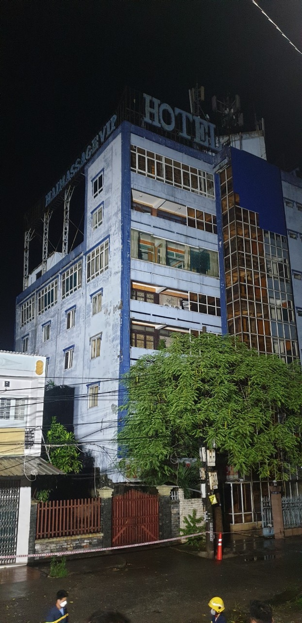 Nhà 5 tầng ở Hải Phòng bất ngờ đổ sập trong đêm - 3 Nhà 5 tầng ở Hải Phòng bất ngờ đổ sập trong đêm - 3