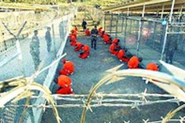 Anh muốn Mỹ đóng cửa nhà tù Guantanamo