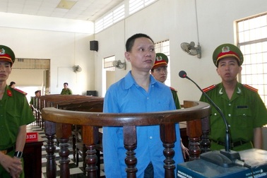 Tuyên tử hình một người Trung Quốc vận chuyển heroin