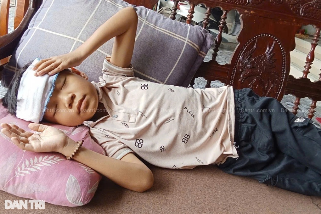 Cùng quẫn gia đình 3 mẹ con mắc bệnh hiểm nghèo, không tiền cứu chữa - 3 Cùng quẫn gia đình 3 mẹ con mắc bệnh hiểm nghèo, không tiền cứu chữa - 3