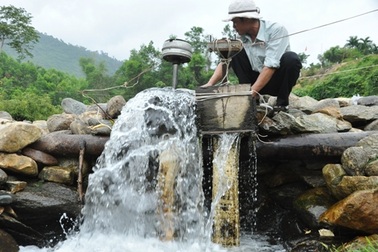 “Thủy điện mini” giữa đại ngàn hoang vu