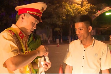 Lần đầu tiên kiểm tra chất ma túy đối với người tham gia giao thông