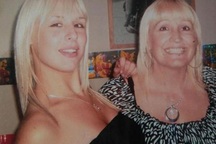 Mẹ U60 thoải mái đi nước ngoài bằng hộ chiếu của con U30 mà không ai phát hiện