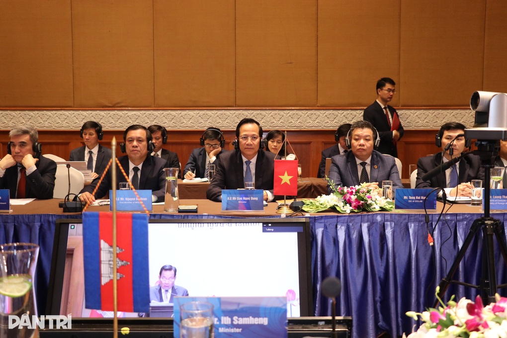 Thúc đẩy hợp tác lao động và đào tạo nghề Việt Nam - Campuchia - 3 Thúc đẩy hợp tác lao động và đào tạo nghề Việt Nam - Campuchia - 3