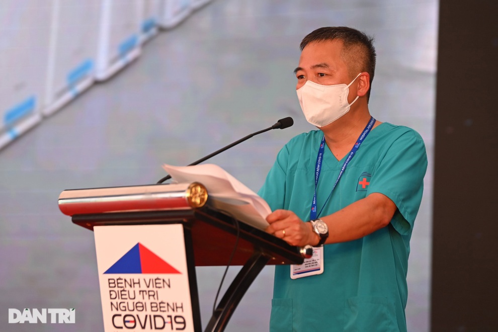 Thủ tướng thị sát Bệnh viện dã chiến điều trị Covid-19 tại Hà Nội - 4 Thủ tướng thị sát Bệnh viện dã chiến điều trị Covid-19 tại Hà Nội - 4