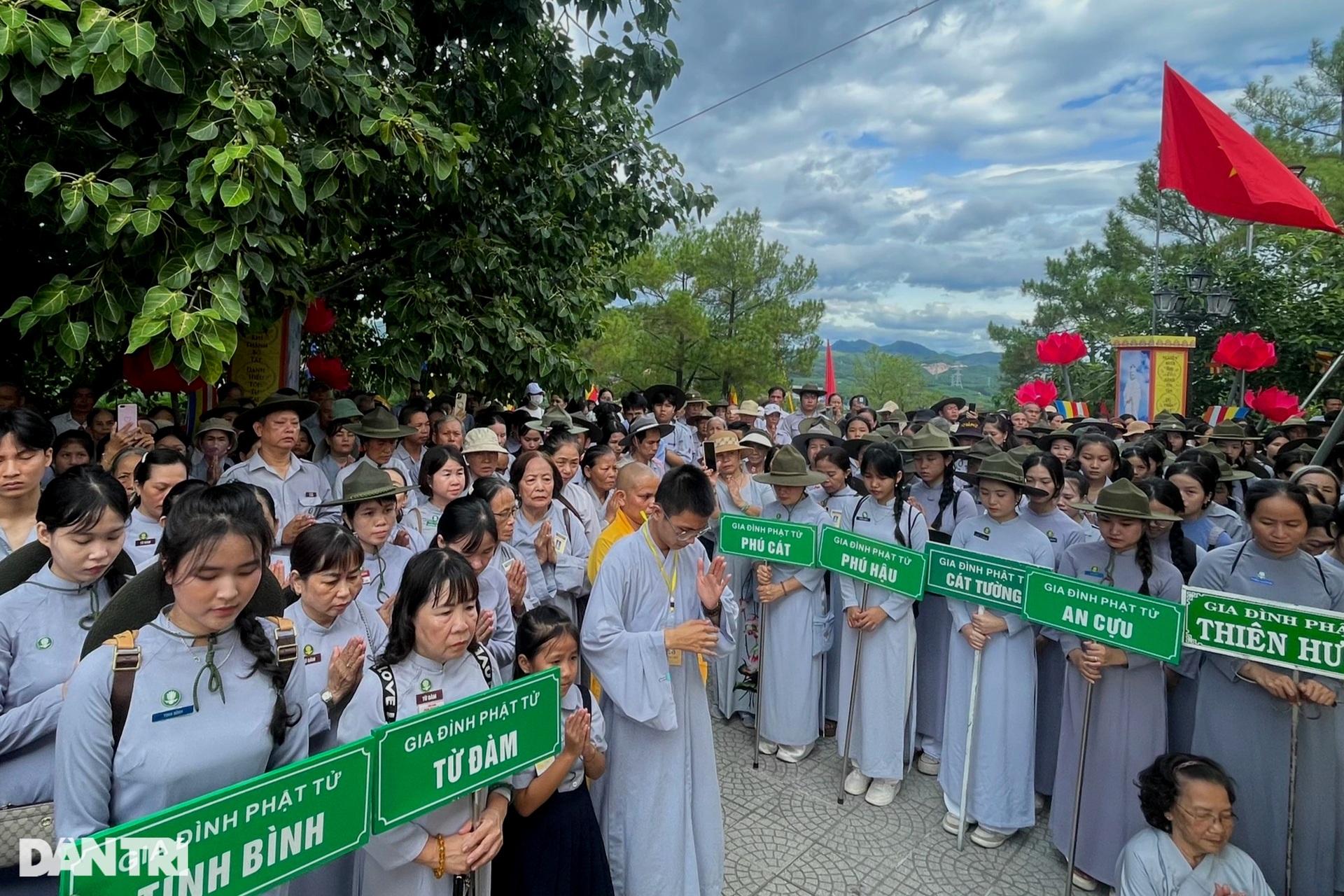 Phật tử Huế dự lễ Quán thế âm, tưởng niệm Tổng Bí thư Nguyễn Phú Trọng - 3