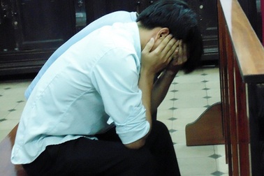 Làm chết người, công an viên và dân quân lãnh án