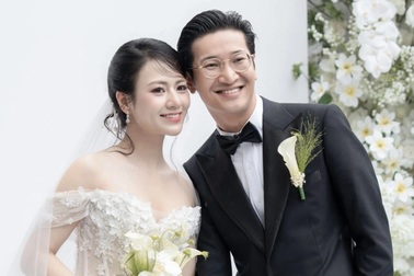 Việt Hoa rạng rỡ trong ngày cưới