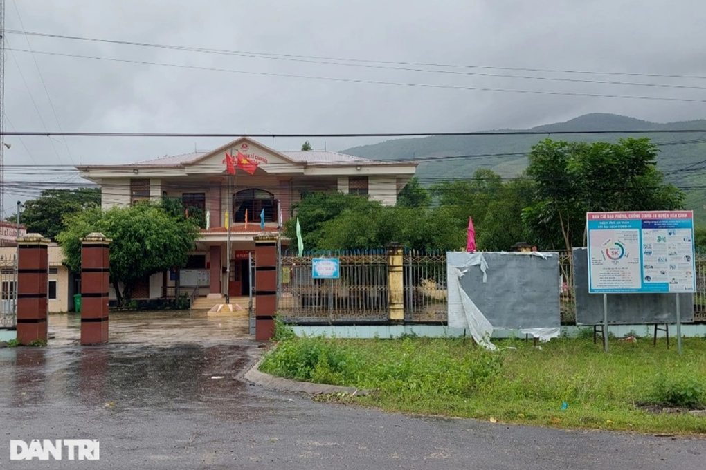 Hai công an bị tước danh hiệu Công an nhân dân vì sử dụng ma túy - 1 Hai công an bị tước danh hiệu Công an nhân dân vì sử dụng ma túy - 1