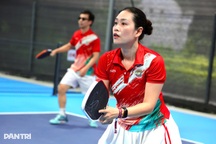 Hà Hương “Phía trước là bầu trời” được chồng ủng hộ, tự tin chơi pickleball