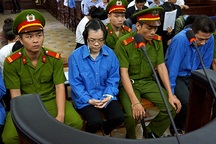 Viện Kiểm sát “việt vị” trong đề nghị điều tra Huyền Như tham ô?