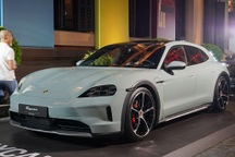 Có nguy cơ bốc cháy, loạt xe điện Porsche lại bị triệu hồi tại Việt Nam