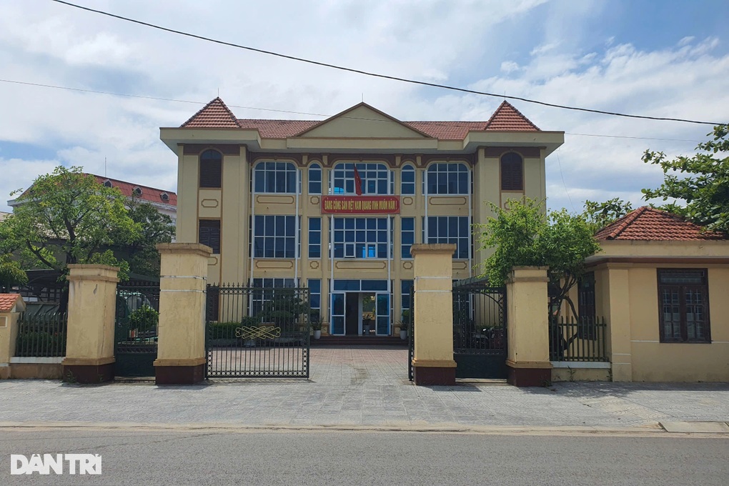 Khai trừ khỏi Đảng hàng loạt cán bộ vi phạm liên quan đến đại án cây xanh - 2 Khai trừ khỏi Đảng hàng loạt cán bộ vi phạm liên quan đến đại án cây xanh - 2