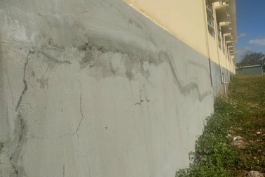 Sửa chữa trường mới xây hơn 13 tỷ đồng đã bị sụt lún, nứt móng