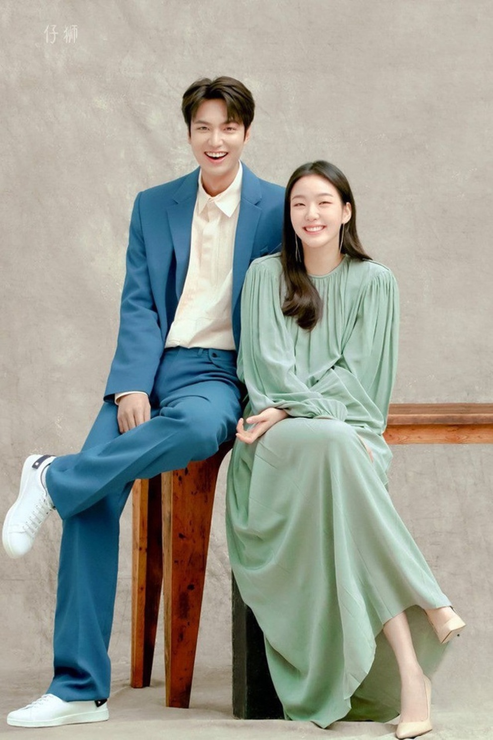 Trước khi bị bắt quả tang hò hẹn, Lee Min Ho bị nghi tìm hiểu cô gái này - 1 Trước khi bị bắt quả tang hò hẹn, Lee Min Ho bị nghi tìm hiểu cô gái này - 1