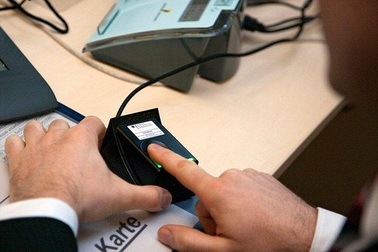 Nhật Bản thử nghiệm thanh toán bằng dấu vân tay cho du khách