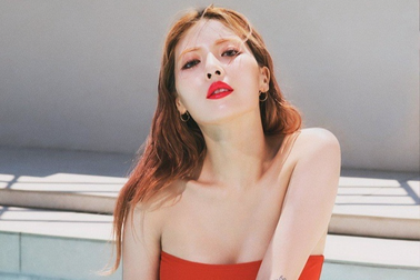 "Biểu tượng gợi cảm xứ Hàn" kết thúc chuyện tình thị phi với tình trẻ