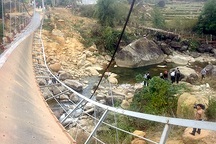 Lãnh đạo xã đã can ngăn trước khi đoàn đưa tang qua cầu