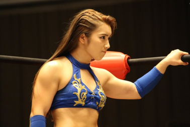 Nhan sắc ngọt ngào của "thần tượng cơ bắp" Nhật Bản